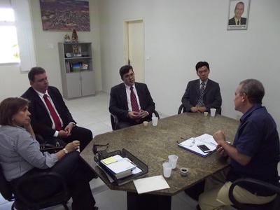 Imagem: Diretor do Foro durante encontro com prefeito de União dos Palmares, Beto Baía