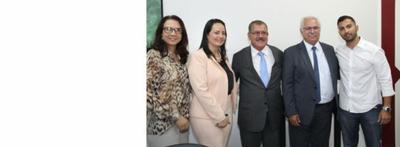 Imagem: Professora Graça (presidente da câmara), Fabiana Pessoa (vice prefeita), Ministro Humberto Martins,