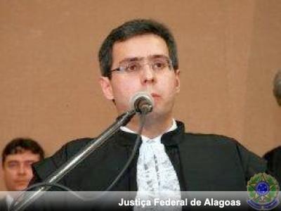 Imagem: Desemgador federal presidente do TRF5, Luiz Alberto Gurgel