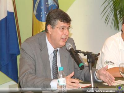 Desembargador federal Paulo Roberto de Oliveira Lima Imagem: Desembargador federal Paulo Roberto de Oliveira Lima