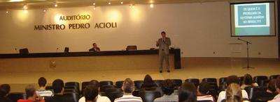 Juiz federal Antônio Carvalho fala sobre reforma agrária Imagem: Juiz federal Antônio Carvalho fala sobre reforma agrária