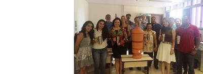 Imagem: Servidores da 1ª Vara aprovam filtro de barro