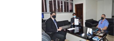 Seris recebe doação 20 computadores da Justiça Federal Imagem: Seris recebe doação 20 computadores da Justiça Federal