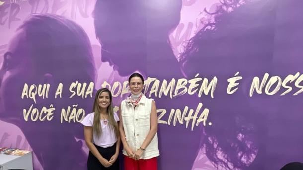Imagem: Juíza federal Aline Soares Carnaúba coordena o GAMS e conheceu a Casa da Mulher Alagoana