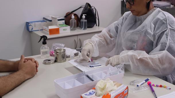Imagem: Público interno poderá realizar testagens rápidas para hepatites virais, sífilis e HIV
