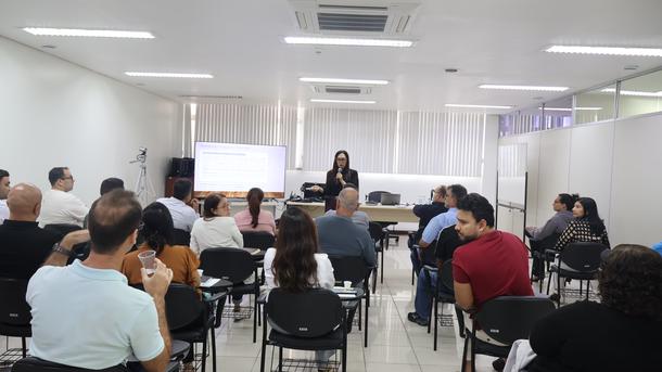 Imagem: Curso tem 16h de carga horária e atualiza servidores para a gestão e fiscalização de contratos na JFAL
