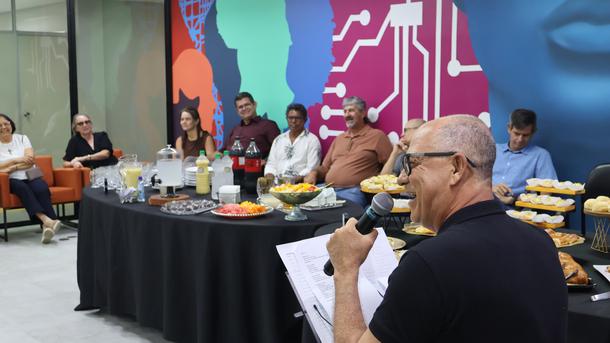 Imagem: Encontro no Laboratório de Inovação serviu para relembrar momentos bons vivenciados pelos aposentados na JFAL