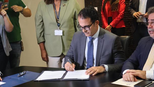 Imagem: O juiz federal Antônio José representou o TRF5 e a JFAL na solenidade realizada na Presidência do TJAL